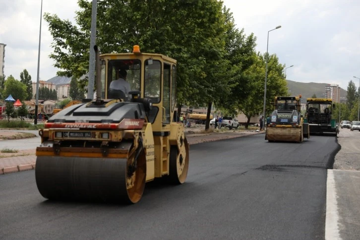 4 Kilometrelik Yolda Asfalt Çalışması Yapıldı