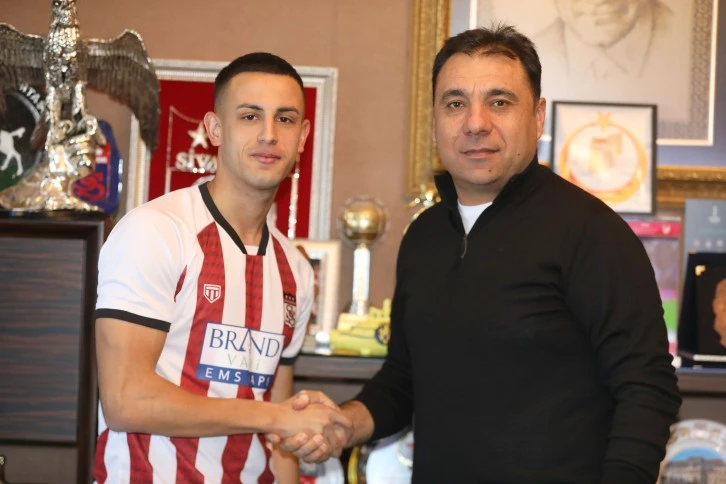 Bartuğ Elmaz Sivasspor’da 