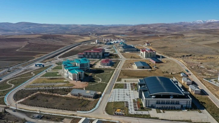 Bayburt Üniversitesi Eski Hükümlü veya TMY İşçi alım ilanı