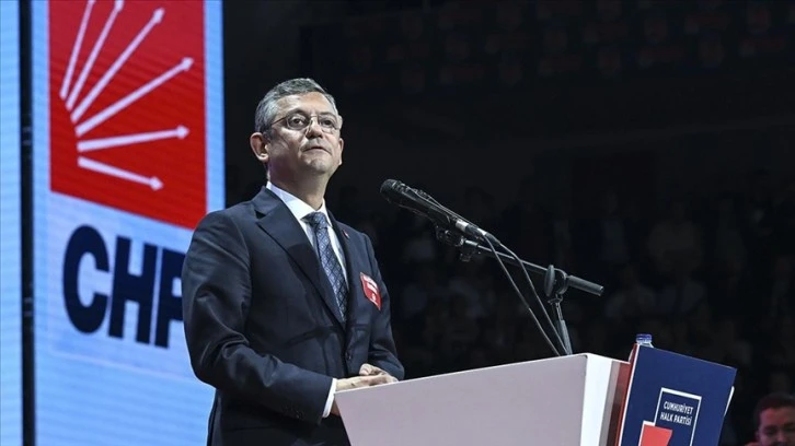 CHP'de Yeni Genel Başkan Özel 
