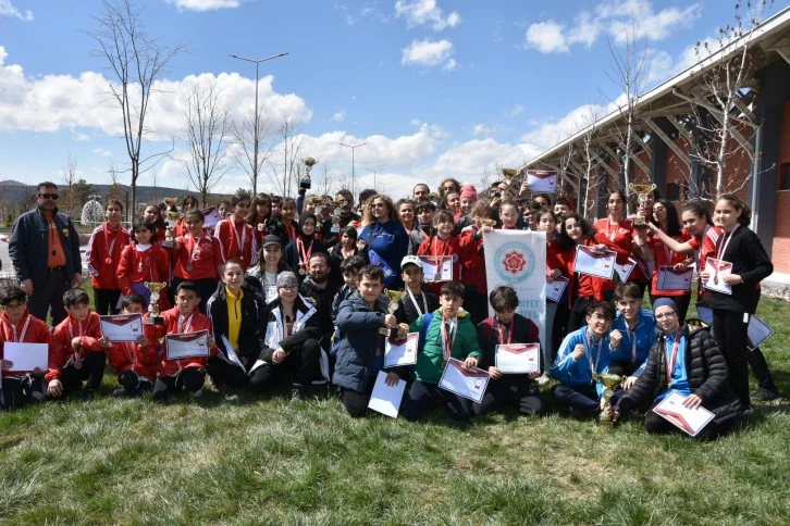 Cumhuriyet Üniversitesi ve Behrampaşa Şampiyon