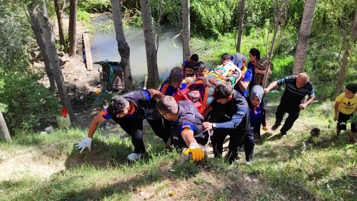 Dere Yatağına Düşen Kadını AFAD Kurtardı