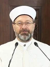 Diyanet İşleri Başkanı Erbaş: Bu Gece Ülkemiz İçin Dua Edelim