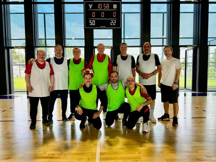 Erdoğan Ekibiyle Basketbol Oynadı