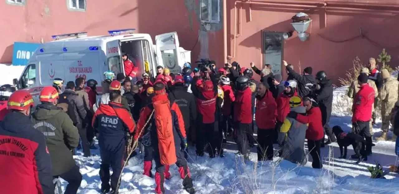 Erzurum'da Çığ Düştü! 1 Ölü 3 Yaralı!