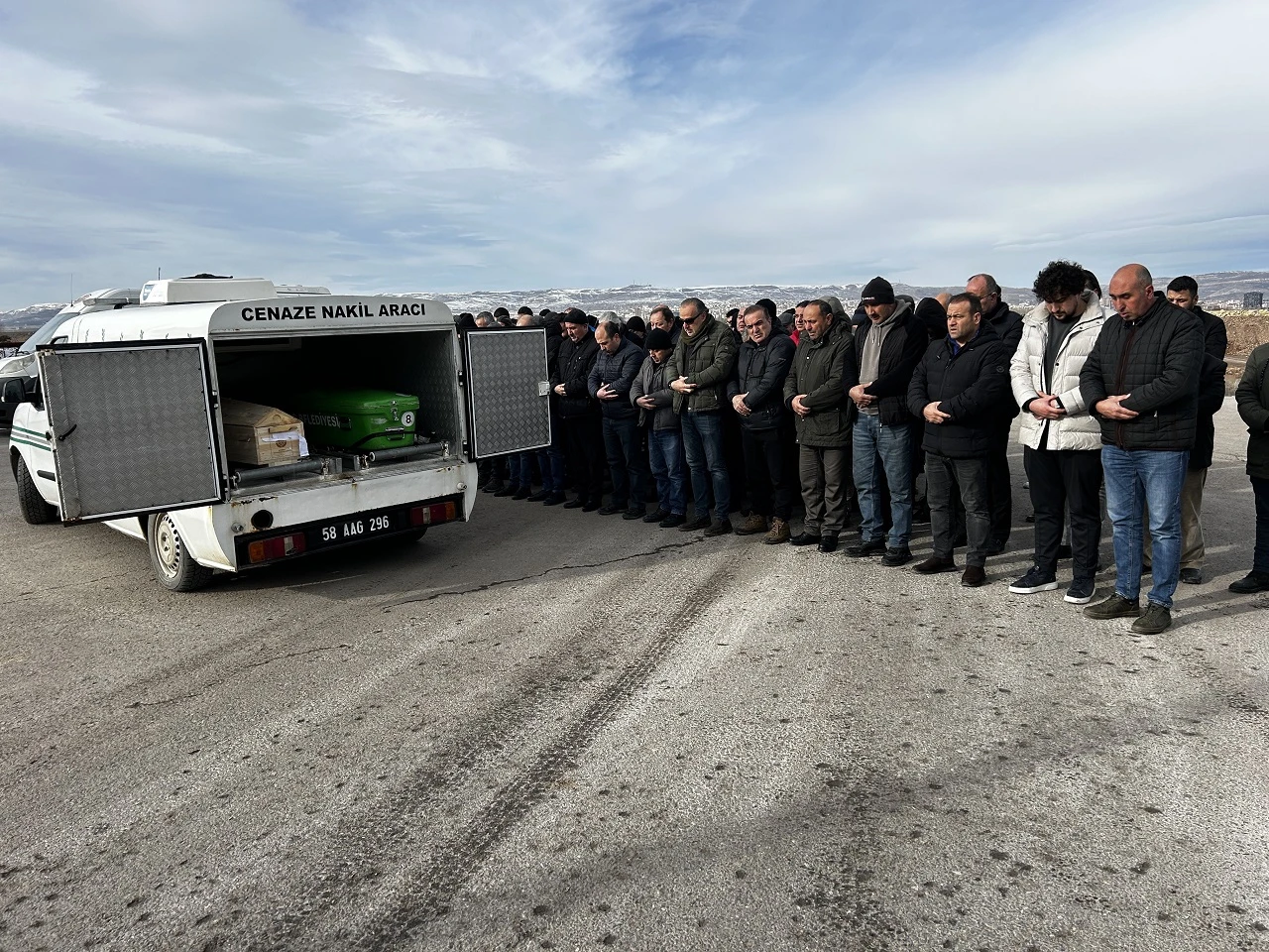 Sivas'ta Cinayete Kurban Giden Anne-Oğulun Cenazeleri Yakınlarına Teslim Edildi   