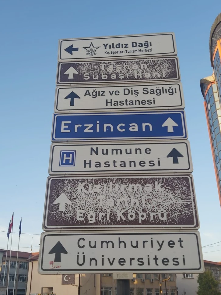 Hizmet Var Levha Yok