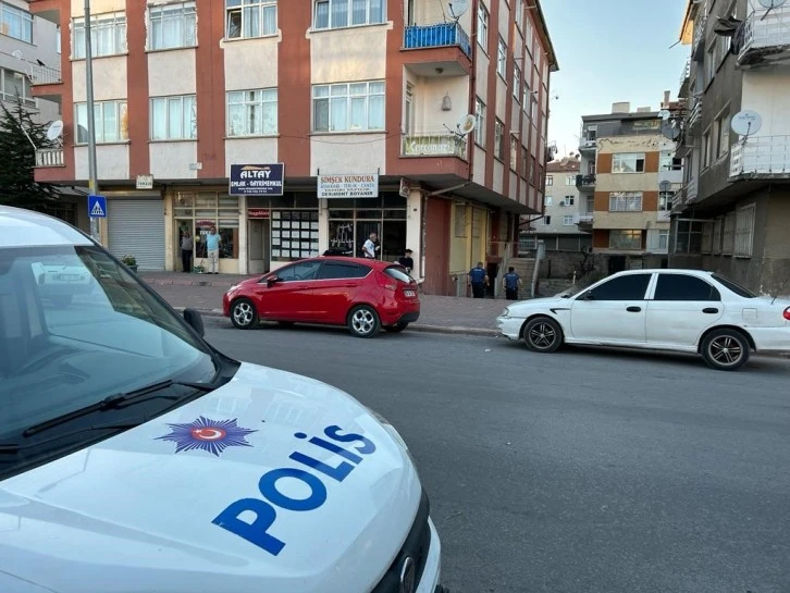 İşten Eve Dönen Kadın Kocasını Ölü Buldu