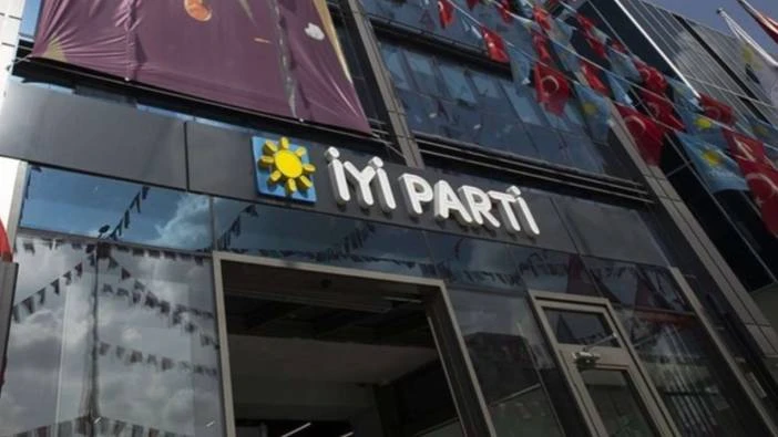 İYİ Parti'de beddualı istifa