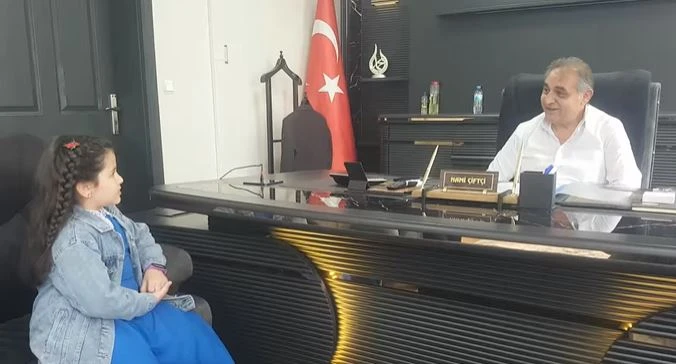 Minik Hümeyra'dan Bisiklet Yolu İstedi