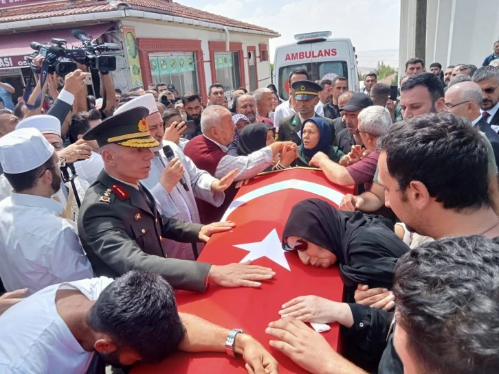 Şehit Altınbaş Son Yolculuğuna Uğurlandı