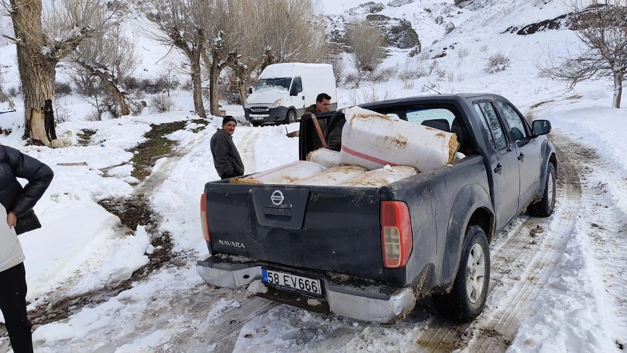 Sivas’ta Mahsur Kalan İki Kişi Kurtarıldı