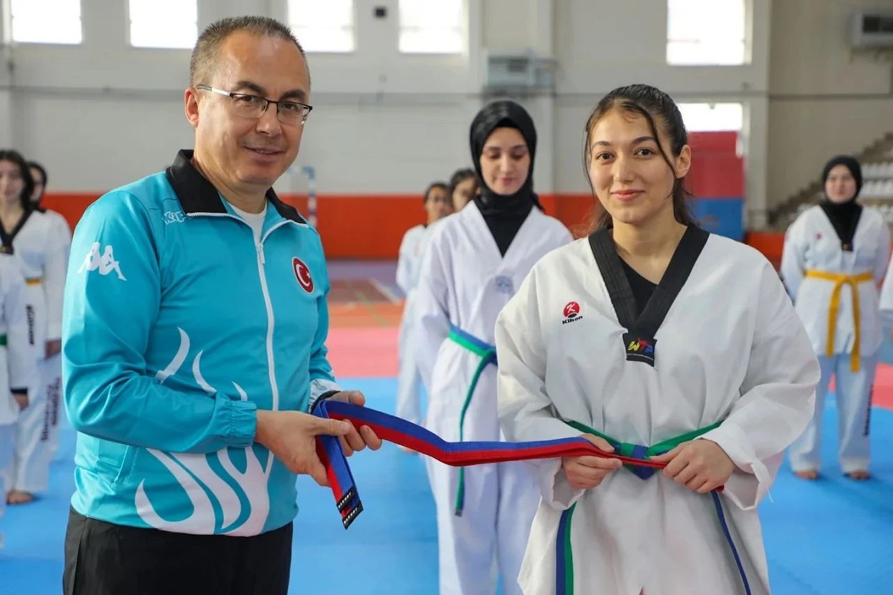 Sivas'ta Taekwondo’da Kuşak Sınavı Heyecanı