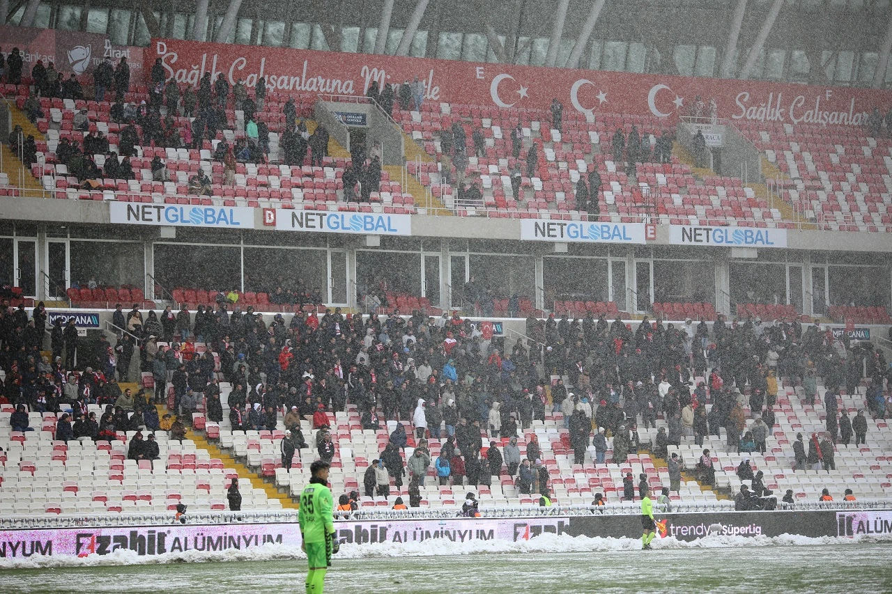 Sivasspor 8. Sırada