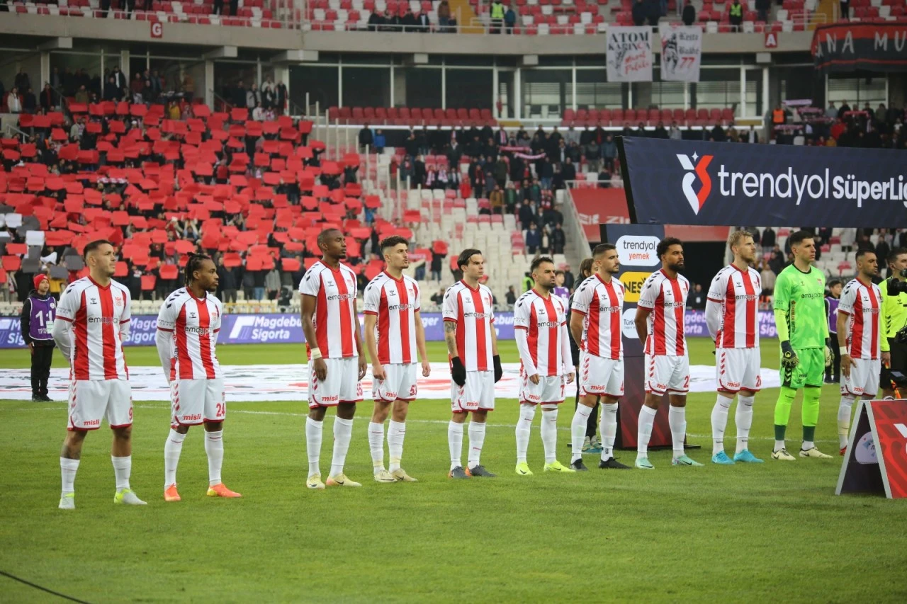 Sivasspor En Çok Kart Görenler Arasında!