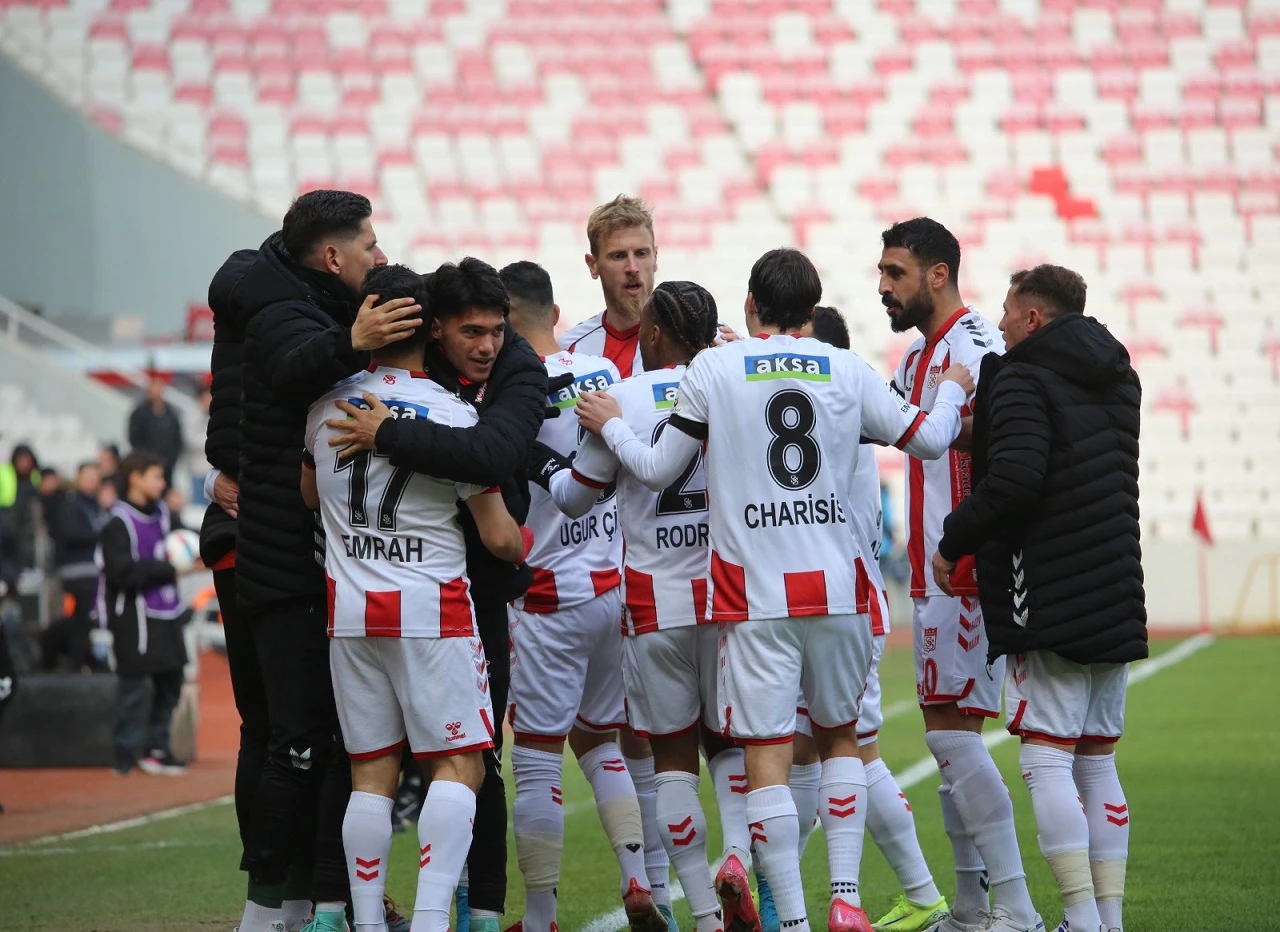 Sivasspor- Kayserispor Karşılaşmasında İlk Yarı:3-0