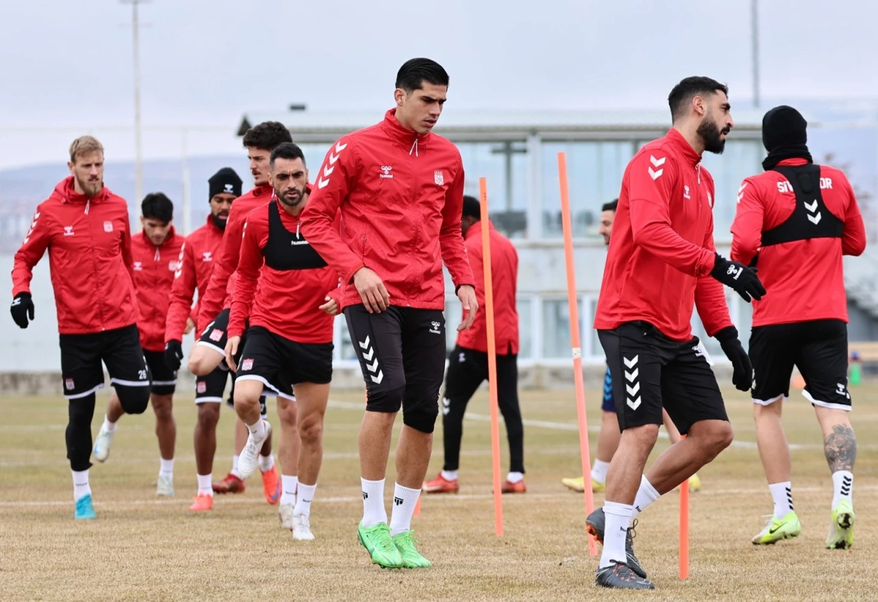 Sivasspor, Trabzonspor’a Bileniyor