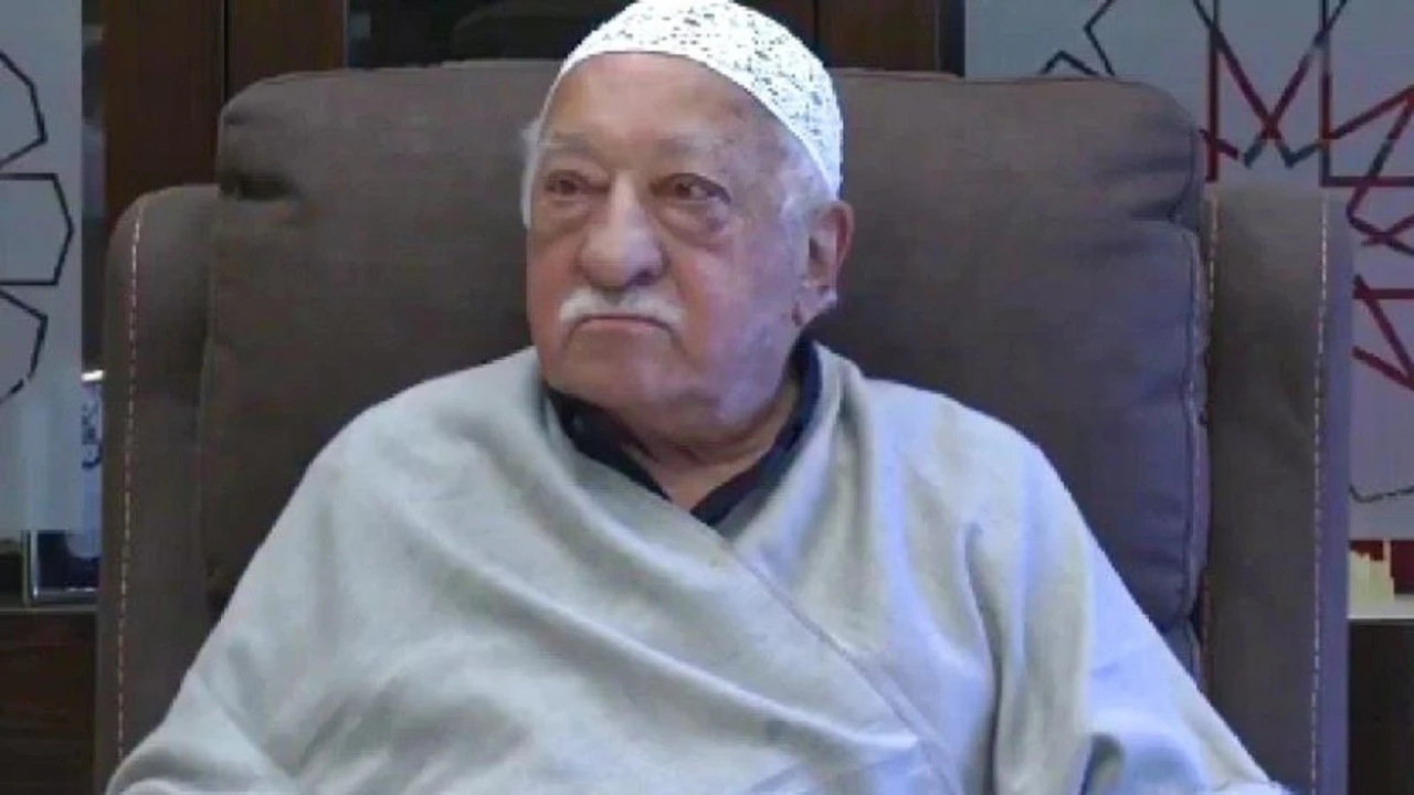 Teröristbaşı Gülen'in kirli geçmişi