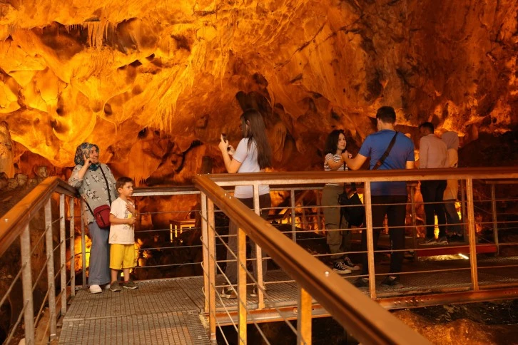 Tulumtaş Mağarası Ziyarete Açıldı