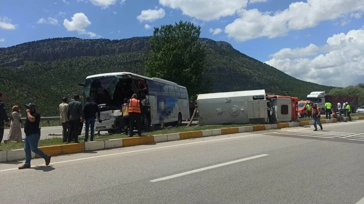 Yolcu Otobüsü Kazası: 1 Ölü, 15 Yaralı