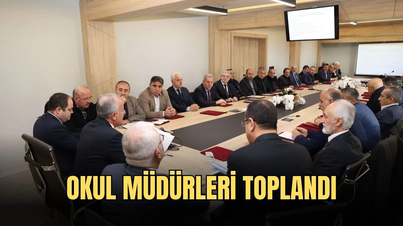 Sivas'ta Okul Müdürleri Toplandı