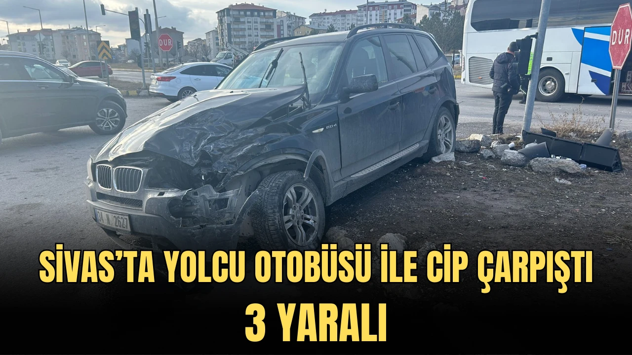 Sivas’ta Yolcu Otobüsü İle Cip Çarpıştı: 3 Yaralı