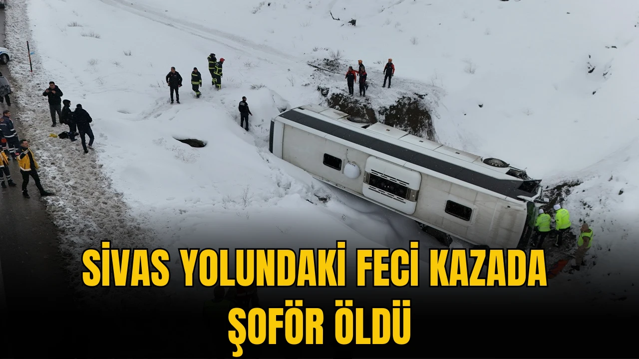 Sivas Yolundaki Feci Kazada Şoför Öldü