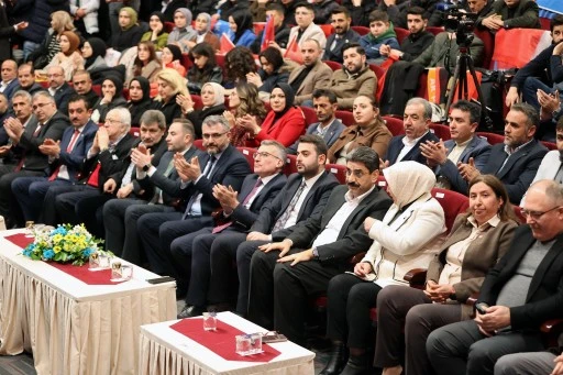 Abdullah Güler Sivas'ta Konuştu: Türkiye Gençlerle Büyüyecek