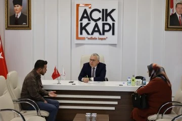 Vali Şimşek Açık Kapı’da Vatandaşları Dinledi