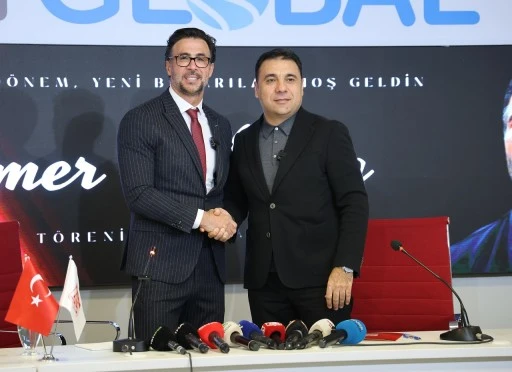 Sivasspor’un Yeni Teknik Direktörü Ömer Erdoğan İmzayı Attı 