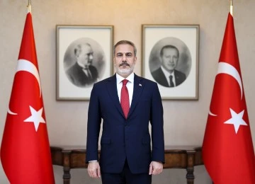 Hangi AKP'li İsimler Hakan Fidan'dan Rahatsız