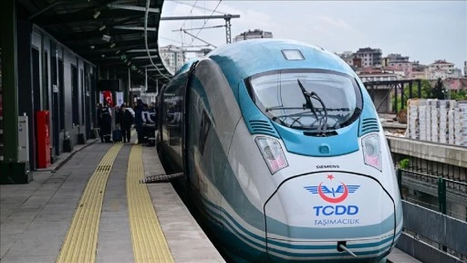 Hızlı Tren Hızlandı