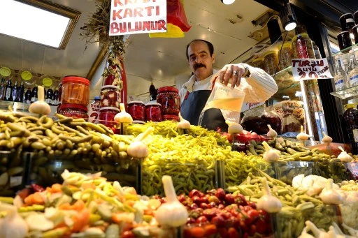 Sivas'ta Sofraların Vazgeçilmezi Tezgâhlardaki Yerini Aldı   