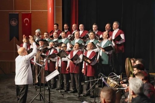 Sivas Belediyesi Tasavvuf Musikisi Korosu Konser Verdi