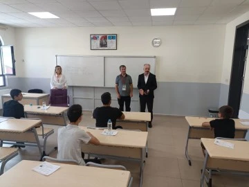 Sivas'ta Bursluluk Sınavına 10 Bin Öğrenci Katıldı