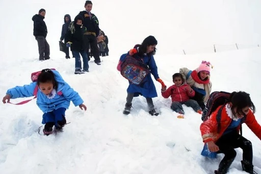 Sivas'ta Eğitime Bir Gün Daha Ara