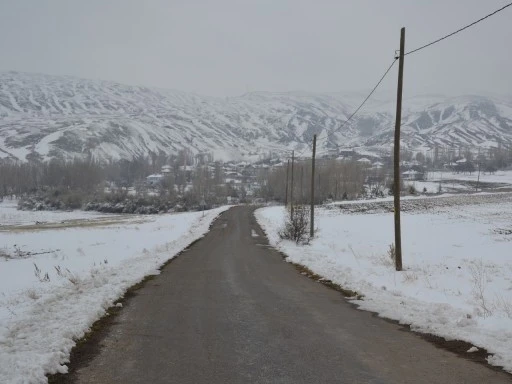 Sivas'ta Gizemli Yol! Boş Viteste Yokuş...