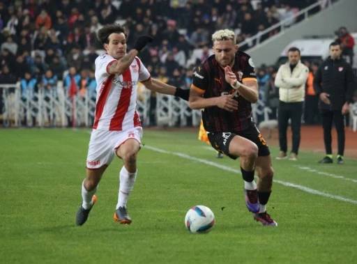 Sivas'ta İlk Yarı: 2-1