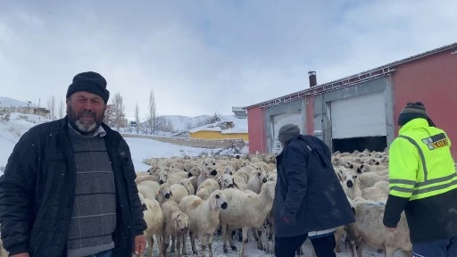 Sivas'ta Karda Mahsur Kalmışlardı, Başkan Sahip Çıktı