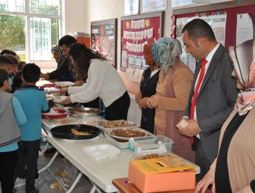 Sivas'ta Lösemili Çocuklar İçin Kermes