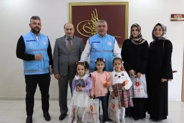 Sivas'ta Miniklerden Filistin'e Bağış