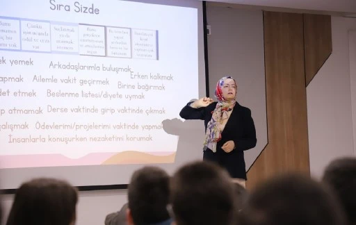 Sivas’ta Öğrencilere Motivasyon Eğitimi