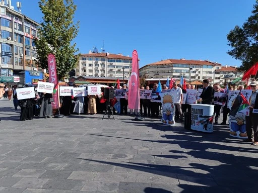 Sivas'ta Protesto: &quot;İnsanlık Davamızdır''