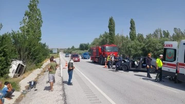 Sivas'ta Trafik Kazası: 1 Ölü, 5 Yaralı
