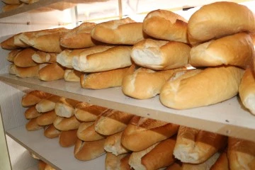 Sivas'ta Ucuz Ekmek Rağbet Görüyor