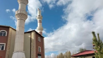 Sivas'ta Yıldırım Düşen O Minare Onarılacak