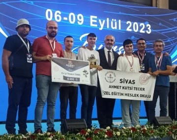 Sivas'taki Okul En İyi Tasarım Ödülünü Aldı