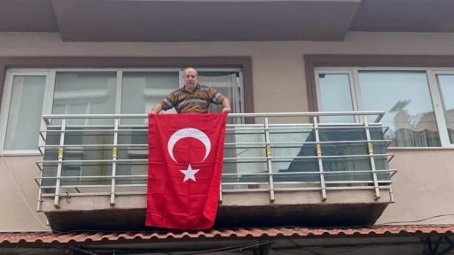 Sivas Valiliğinden Türk Bayrağı Çağrısı