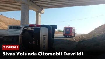 Sivas Yolunda Otomobil Devrildi: 2 Yaralı