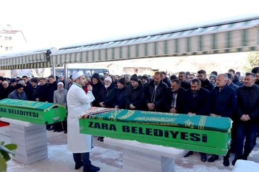 Sivaslı Kübra Öğretmen Son Yolculuğuna Uğurlandı